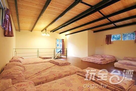 Dongguang Zhixing Homestay Yuchi Bagian luar foto