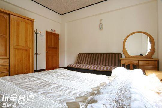 Dongguang Zhixing Homestay Yuchi Bagian luar foto