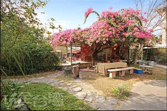 Dongguang Zhixing Homestay Yuchi Bagian luar foto